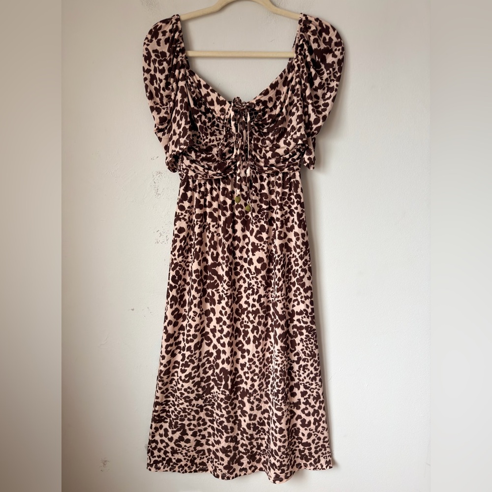 FARM RIO Leopard Print MIdi Dress with Flutter Sleeves